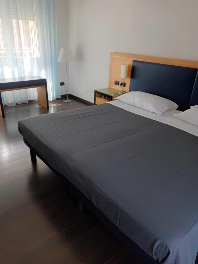 Luxury Rooms Padova Station Eksteriør bilde